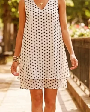 Robe Courte Parisienne Pois Noirs